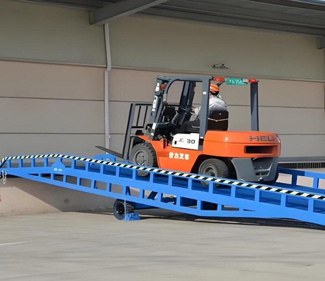 剑河移动式卸货平台（叉车用）